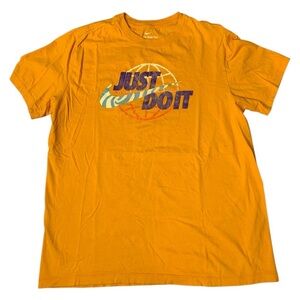 Vintage Nike "The Nike Tee" Just Do It Globe Logo T-Shirt - Men's M